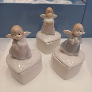 Angelo con scatolina