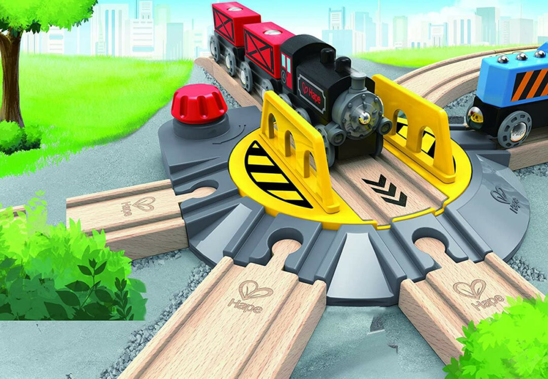 PIATTAFORMA GIREVOLE PER I TRENI in legno